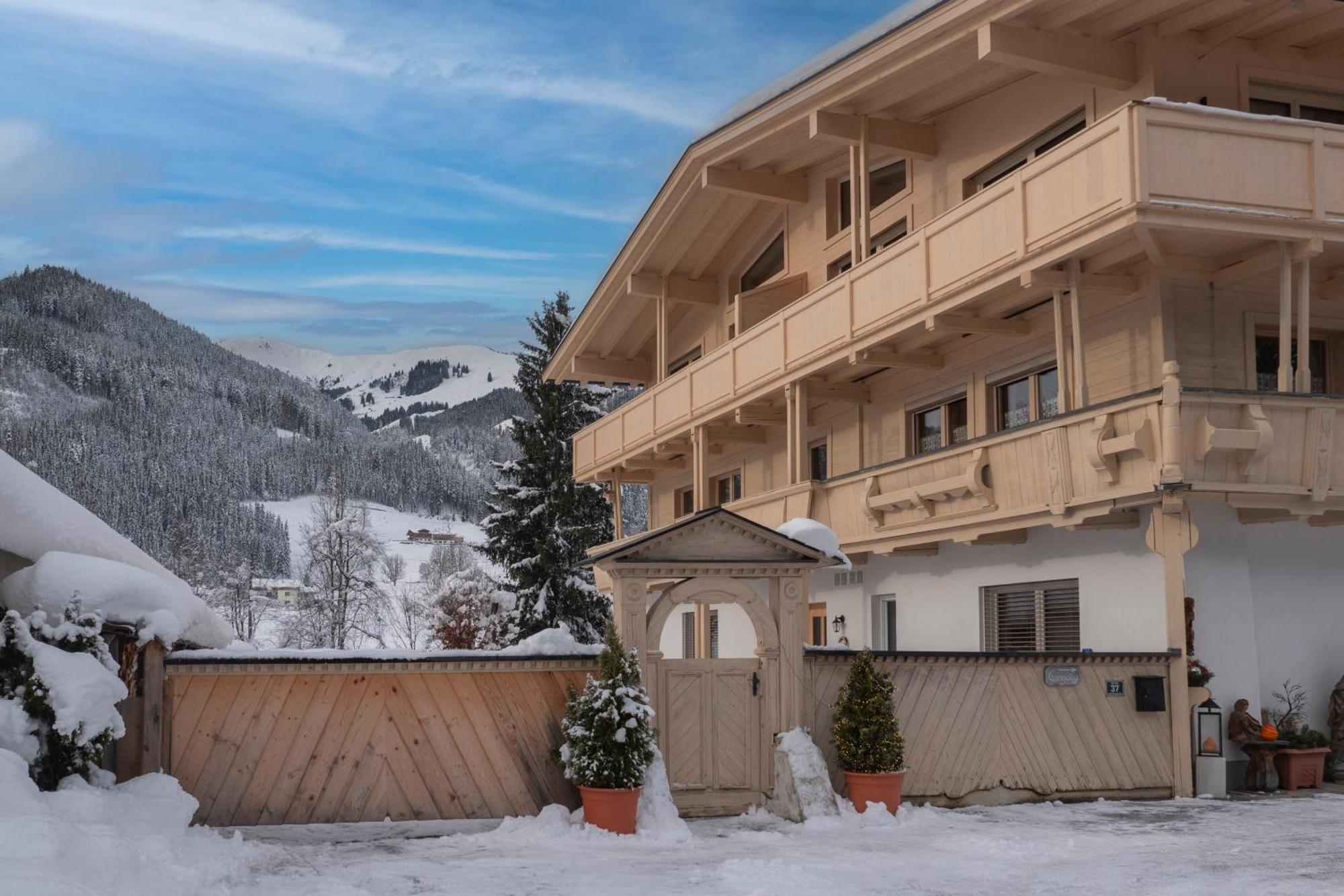 Alte Bildhauerei Lägenhet Aurach bei Kitzbuehel Exteriör bild